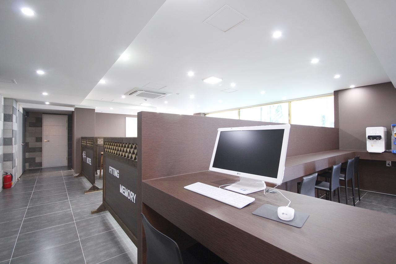 Haru Hotel Gimhae Exterior foto