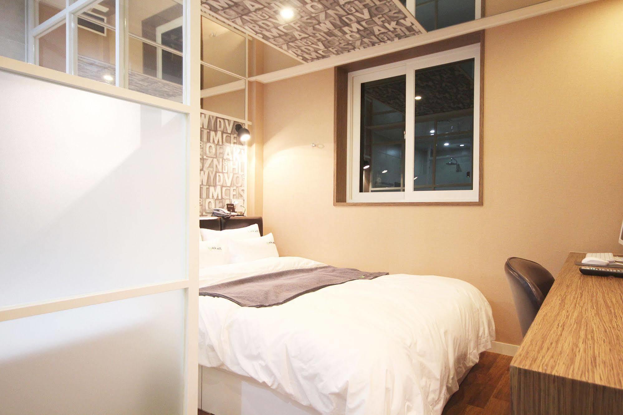 Haru Hotel Gimhae Exterior foto